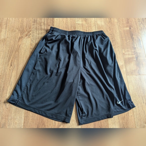Nile dri-fit xl athletic shorts - Picture 1 of 4